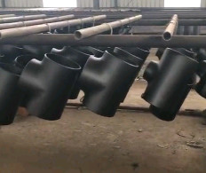 Quality Equal Black Painting Carbon Steel Pipe Tee 15crmo Conecting Tube Line 48" wholesale