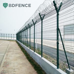 Carbon Steel Wire Mesh Airport Security Fence PVC Coated With Barbed Wire