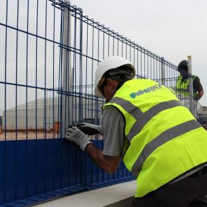 Stackable Edge Protection Barrier with Space-saving Storage Design