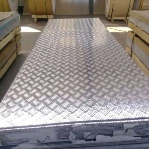 China 95 Reflectivity Hammer Pattern Embossed Aluminum Plate Sheet / Plate For Building Decoration on sale