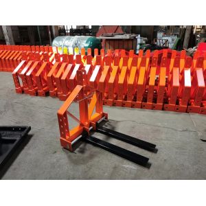 PF700 - Tractor Implements 3point Hitch Pallet Forks 700kgs; Tractor Fork Pallet