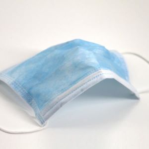 Earloop Surgical Disposable Mask Foldable Design For Hospitals / Clinics
