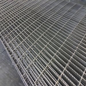 Cheap Heavy Duty Metal Grating with Customizable Bar Spacing YB/T4001-2007 Standard 2mm - 12mm Bar for sale