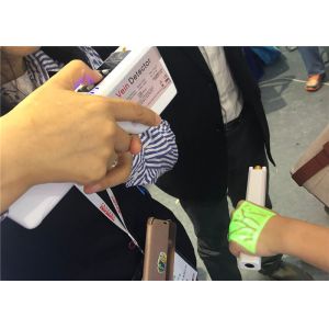 For Venipuncture Use Infrared Vein Finder Medical Vein Locator to Help Nurse to