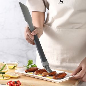 China No Deformation Silicone 2 In 1 Spatula Oil Brush on sale