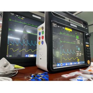 Veterinary multiparameter monitor Portable patient monitor neonate patient
