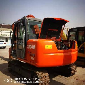 Japan Manufactured Secondhand Hitachi Crawler Excavator Zx70 in Perfect Working