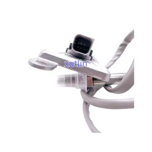 Auto Engine Spare Parts Engine Parts Car 24V Nitrogen Nox Oxygen Sensor