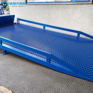 CE ISO Mobile Loading Dock Forklift Yard Ramp Movable Portable Loading Dock Ramp