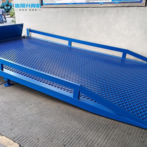 Quality CE ISO Mobile Loading Dock Forklift Yard Ramp Movable Portable Loading Dock Ramp wholesale