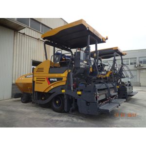 2.0m-4.5m Paving Width 12 Hopper Capacity Bituminous Concrete Paver for Road