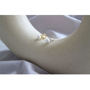 925 Sterling Silver Shell Pearl Stud Earrings Knotted Shape For Student