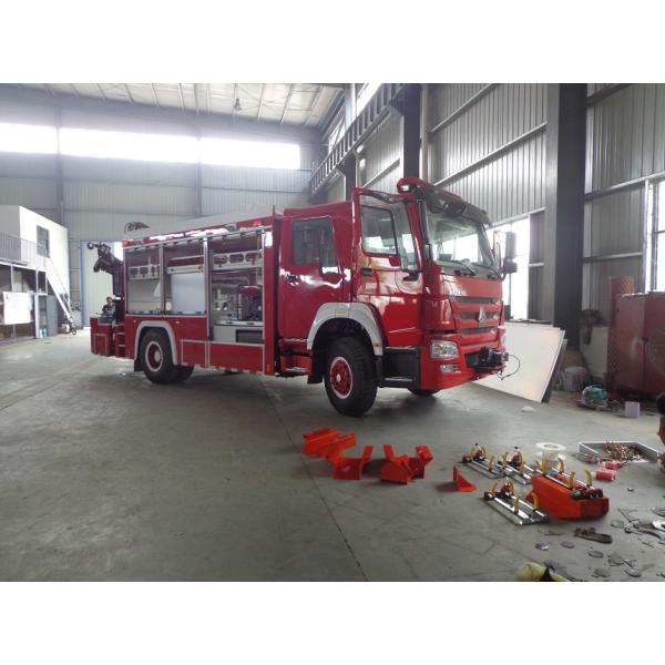 Rescue Fire Brigade Truck Howo 4 X 2 Emergency Fire Fighting Truck With 5 Tons
