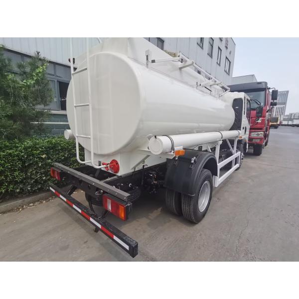 Quality SINOTRUK HOWO 4X2 6 Wheels Oil Tank Truck 5-6CBM Single Bin With Flowmeter wholesale