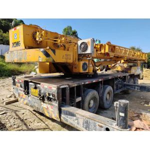 2013 Xg 35t Truck Crane 4 Shafts Maximum Lifting Height 40m for Customer