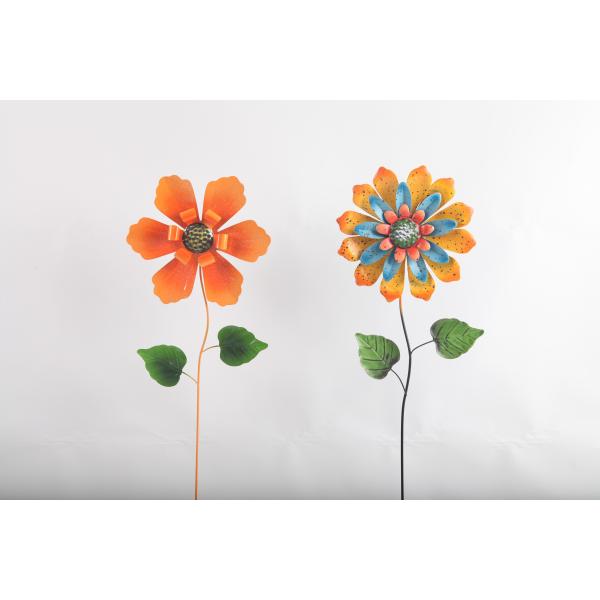 Quality Handcrafted Metal Outdoor Garden Decorations Durable Flower Inserts Customizable wholesale