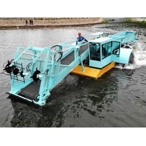 Cheap 8 Cubic Capacity Small Lake Weed Harvester Used To Collect And Clean River Water Plants for sale