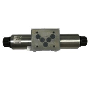 Rexroth Direction Valve 4WE10J5X/HG24N9K4/M Made Of Nitrile Rubber Material