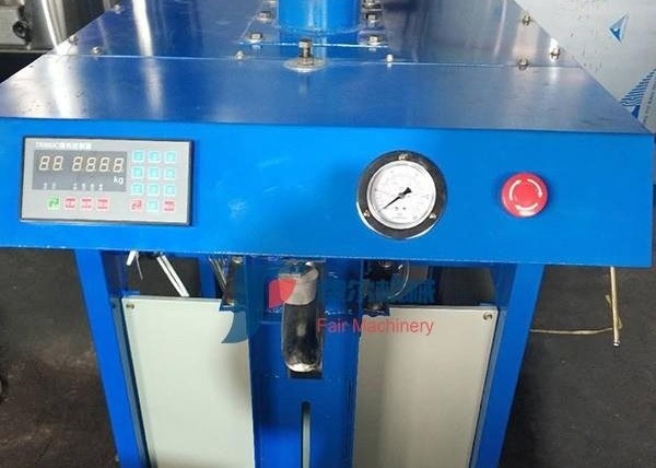 Quality Durable Cement Bag Packing Machine , Automatic Weighing And Packing Machine wholesale
