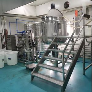 ISO9001 Emulsifying Chemical Mixing Tank Antirust Multi Function