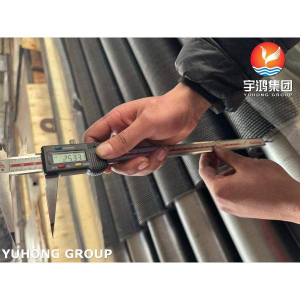 ASTM A335 P11 High Frequency Welding Spiral Fin Tube Serrated Fin Tube
