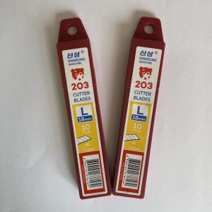 China L203 18 Mm Snap Blades SK2 Carbon Steel Blades For Professional Accurate Cutting on sale