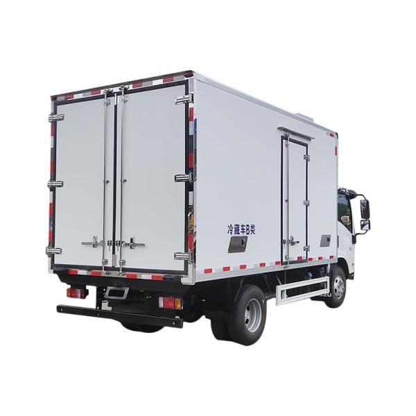 New Isuzu M600 Diesel Refrigerated Truck Manual Transmission EURO 5