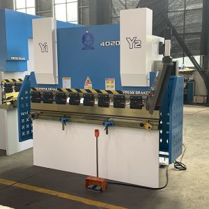 High Precision Torsion Bar Press Brake 40T 8 Feet Worktable WC67Y E21 Controller