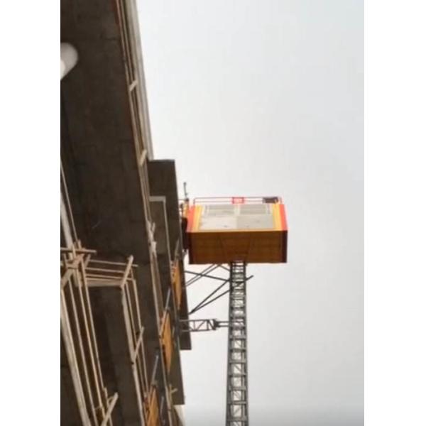 SC200BG Building Site Hoist Rack And Pinion VFC Motor Control Lifting Speed 0–60