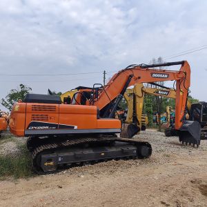 Used Doosan DX225LC Excavator Original 22.5 Tons Excavator For Construction
