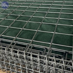 MIL1 1.37m High Galfan Coated Welded Gabion Line With Geotextile Military Grade