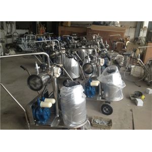 220V Removable Aluminum Bucket Mobile Milking Machine For Cow / Goat / Sheep