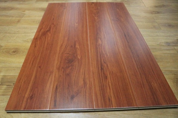 Quality cheap laminated floor boards 8mm wholesale
