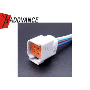 YB Connector 4 Pin 6195-0032 Female DL Sealed Series Plastic Automotive Wiring