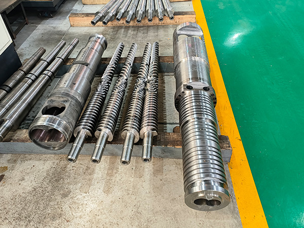 High-Performance Conical Twin Screw and Barrel with Ra 0.4μm Surface Roughness,