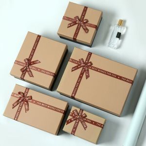 Cardboard Present Boxes Sturdy Luxury Gift Boxes With Lids For Graduation