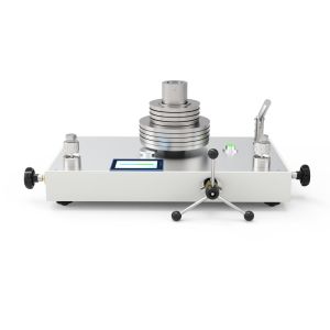 DK Series Piston Pressure Gauge Demagnetized Stainless Steel Weights Low