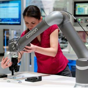 Robot Arm 6 Axis OMRON TM14M With Visual Camera Handling Robot As Cobot