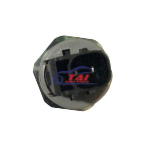 Genuine/New high quality 83530-E0220 83530E0220 s8353-0E0220 Oil Pressure Sensor