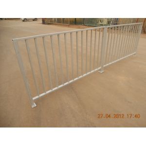 Powder Coated Event Crowd Control Barriers Customized Size For Road Traffic