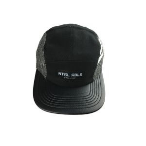 Fashionable 5 Panel Camp Caps With Flat PU Visor And Woven Label Logo