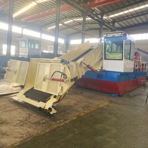 Cheap Africa 10 Cubic Capacity Aquatic Weed Harvester With Hydraulic System For Moderate Water Areas for sale