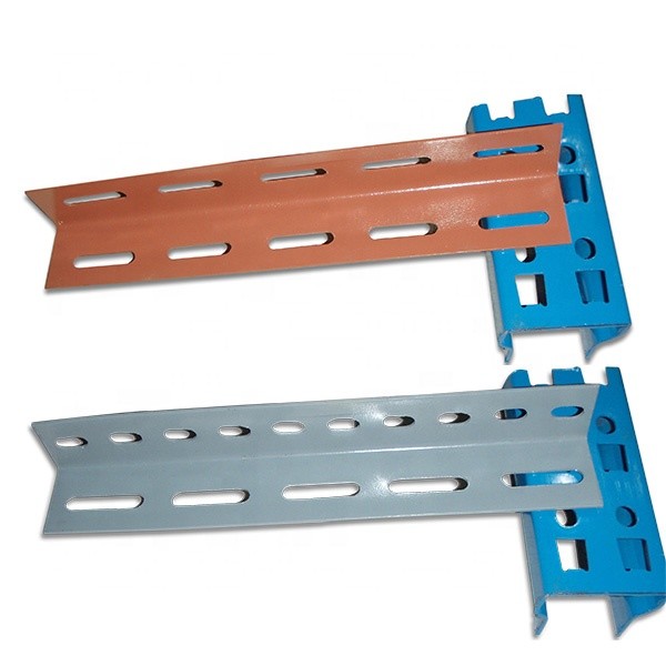 Quality 35*35mm Equal Galvanized Angle Iron With Holes Powder Coating Surface Treatment wholesale