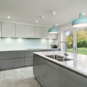 Customize Kitchen Cabinet High Gloss Modular Kitchen Cabinets for Durable Modern