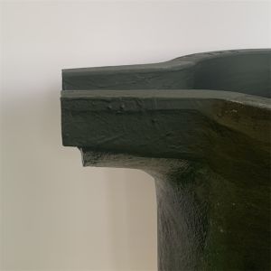 Specialized Spout Design Controlled Pouring In Silicon Carbide Graphite Crucible