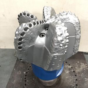 China Oilwell Hard Rock  Bit 12-1/8 Inch 5 Blades Rock PDC Bit  With 6-5/8inch API Box on sale