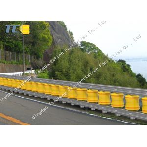 Foam / EVA Vehicle Safety Barrier Roller Crash Barrier Fencing Highway Protect