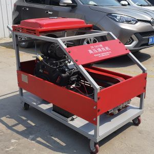 China Remove Rust High Pressure Water Jet Cleaner Machine Drain Sandblasting Surface 7250psi on sale