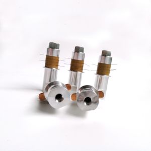 China 100W-4200W High Power Ultrasonic Transducer , Ultrasonic Welding Equipment 28khz on sale