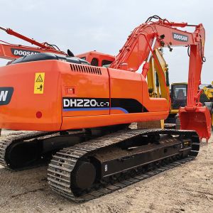 DH220-7 Used Doosan Excavators 1.1m3 Bucket Capacity 108kw Rated Power